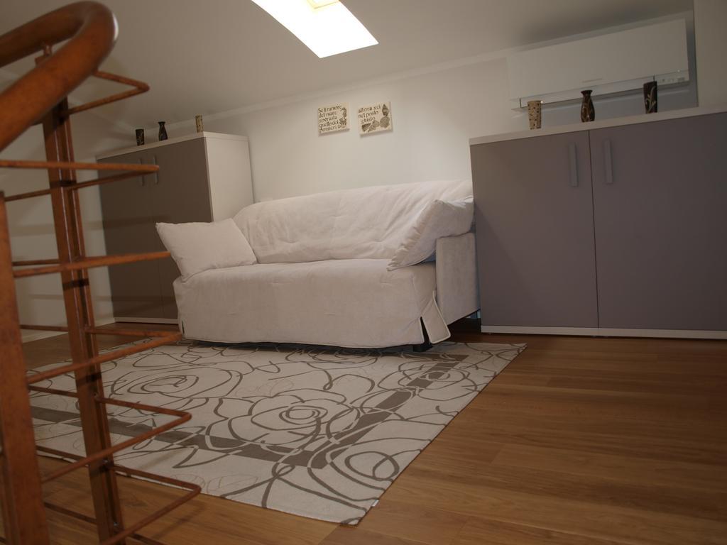 Il Pontile Holidays Apartment Марина ди Пиетрасанта Стая снимка