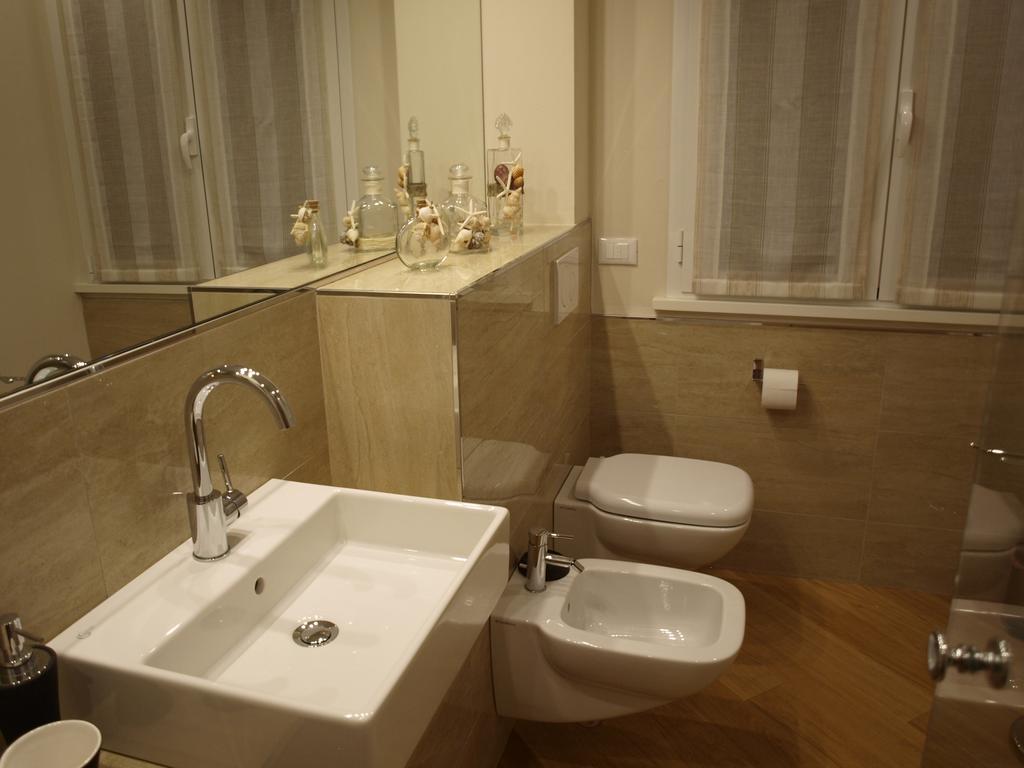 Il Pontile Holidays Apartment Марина ди Пиетрасанта Стая снимка